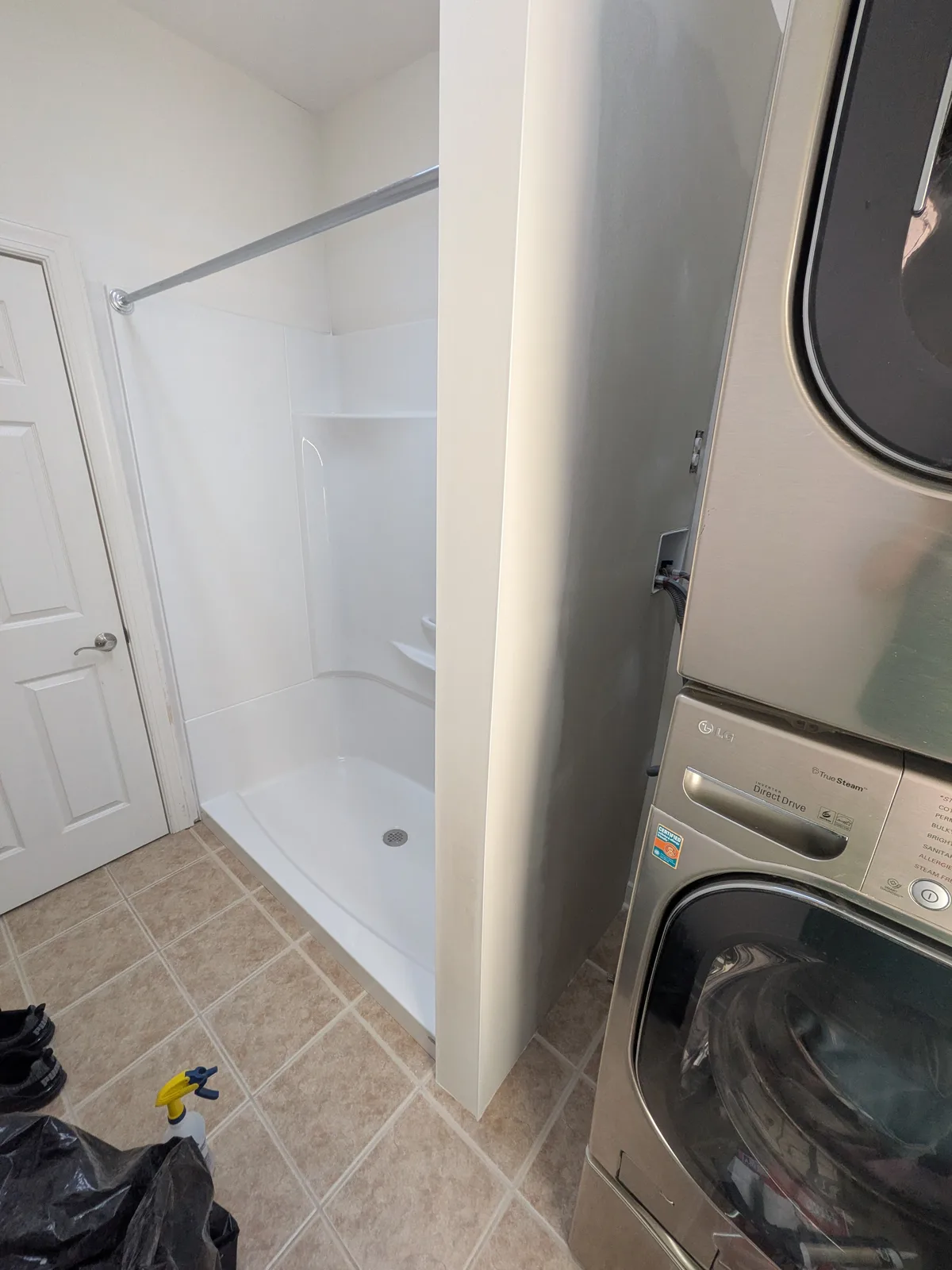 Finished tub alcove after the surround swap